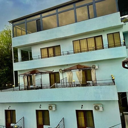 Hotel Balcony Kutaiszi Kültér fotó