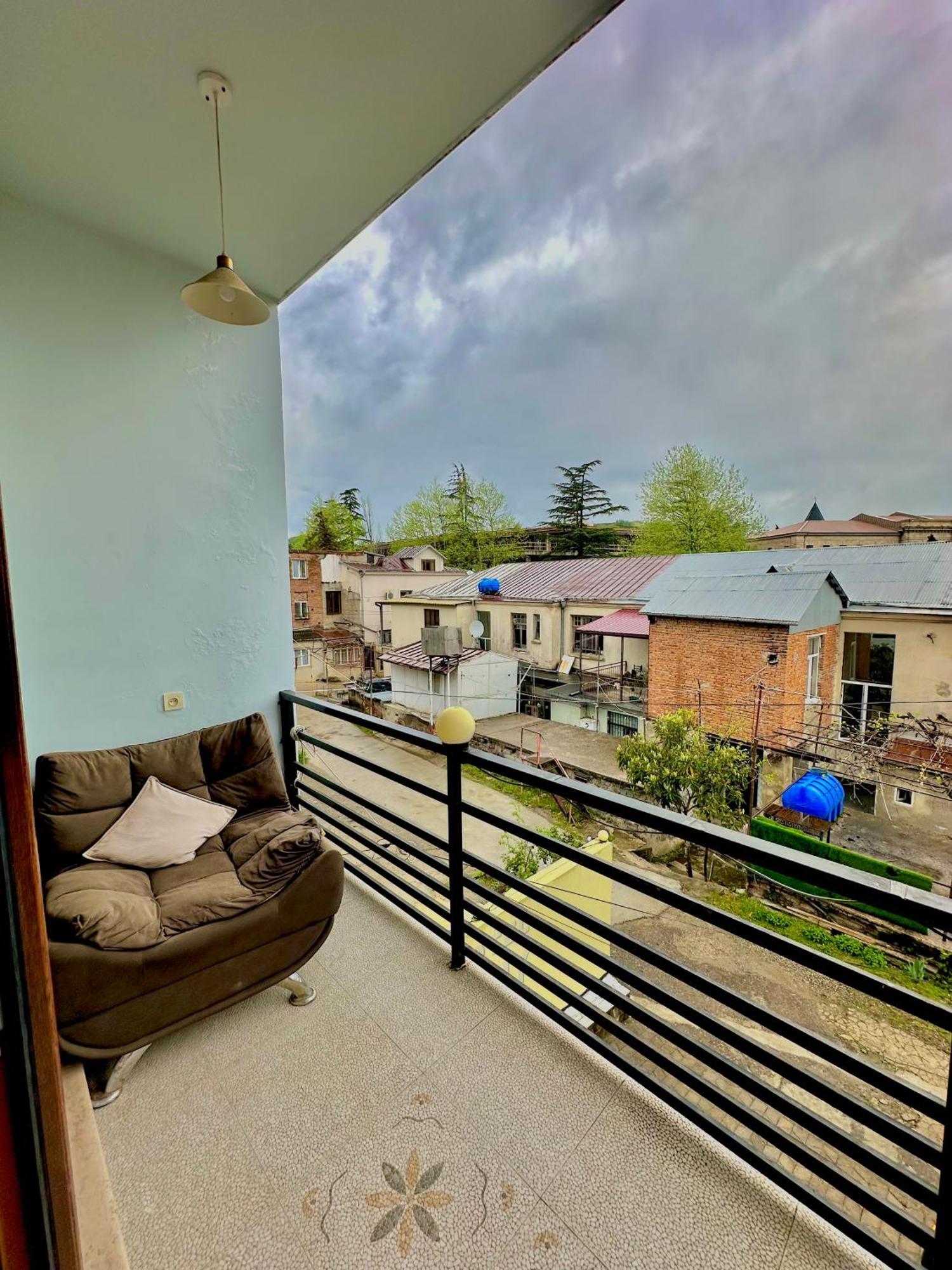 Hotel Balcony Kutaiszi Kültér fotó