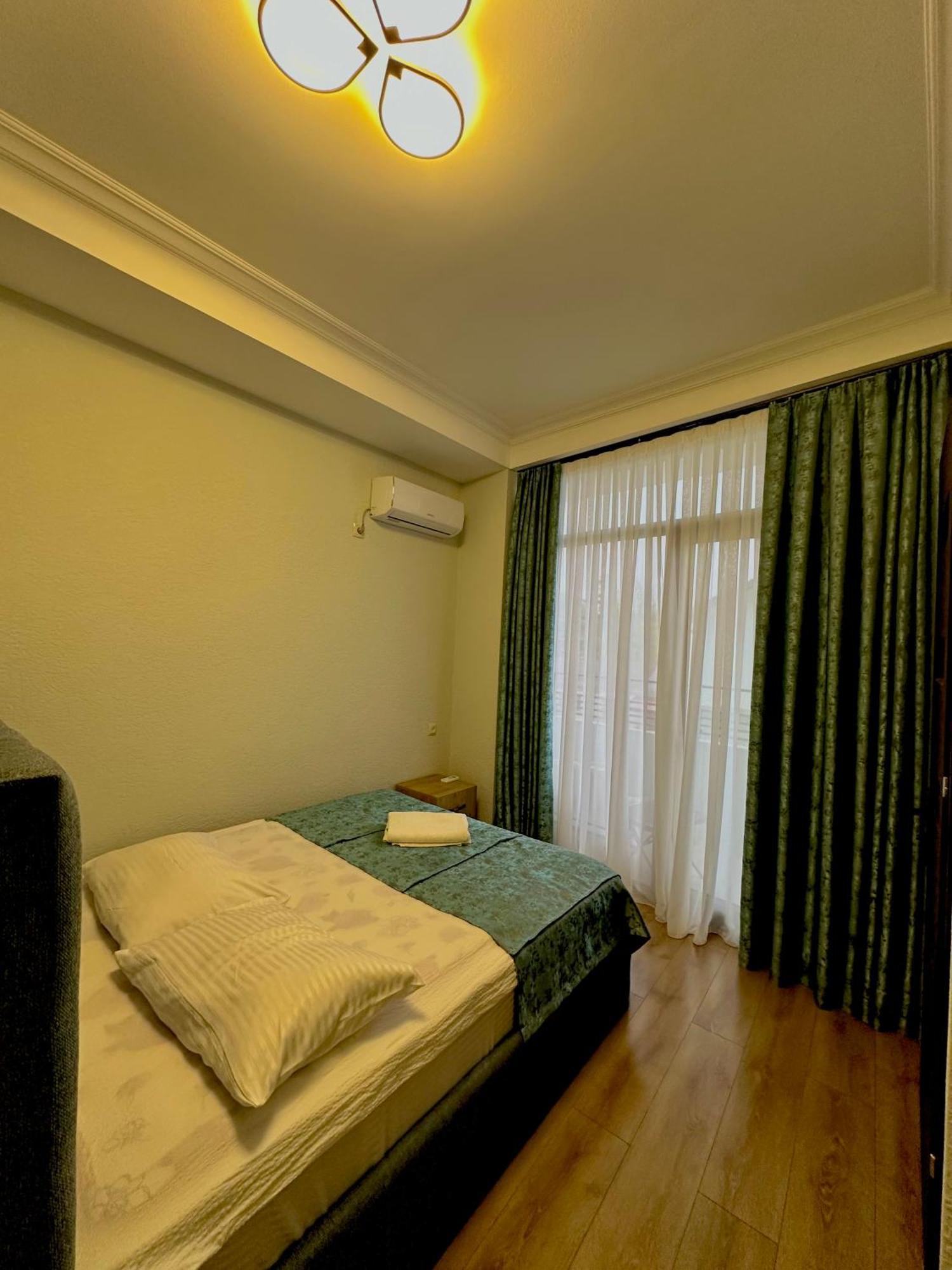 Hotel Balcony Kutaiszi Kültér fotó