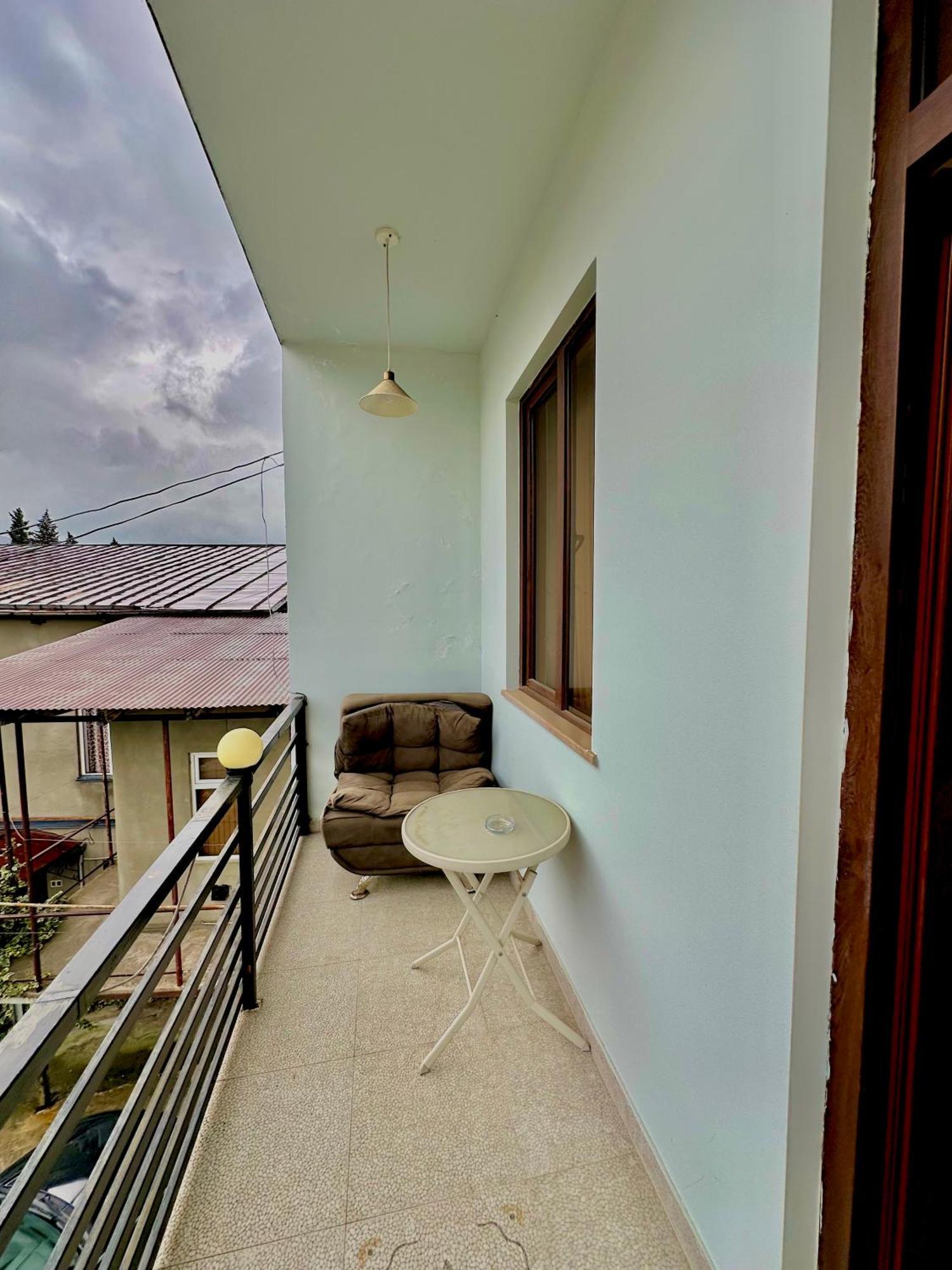 Hotel Balcony Kutaiszi Kültér fotó