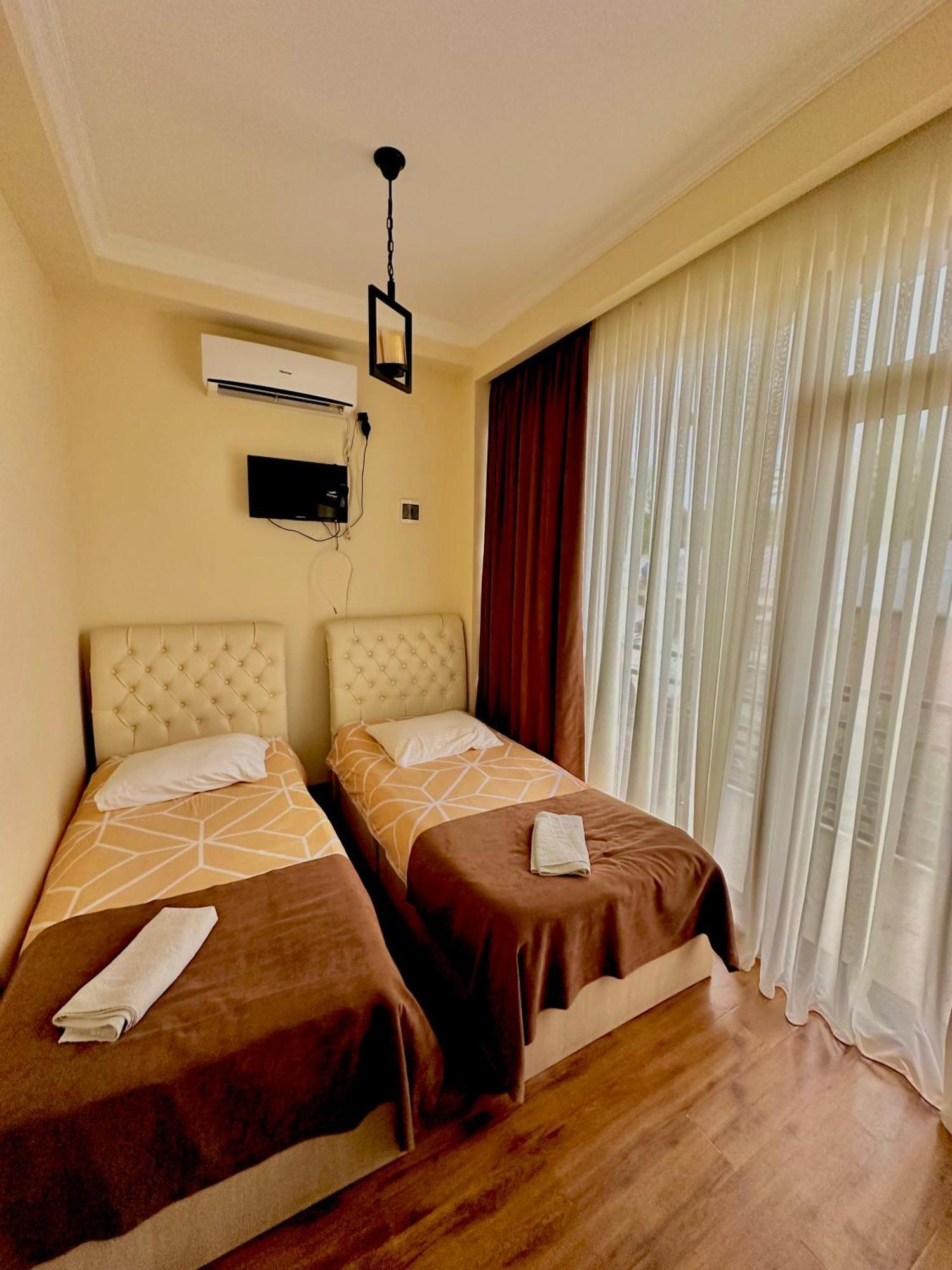 Hotel Balcony Kutaiszi Kültér fotó