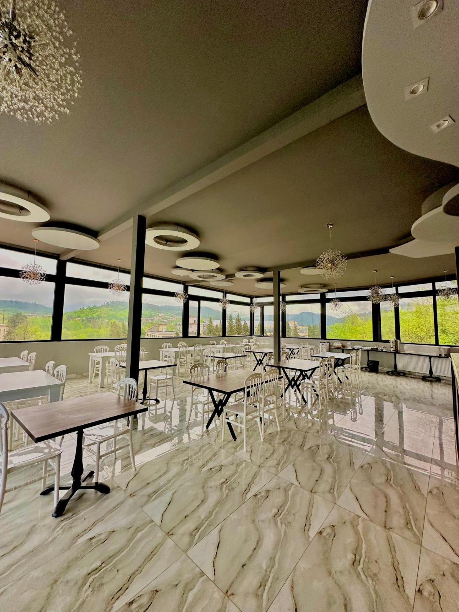 Hotel Balcony Kutaiszi Kültér fotó