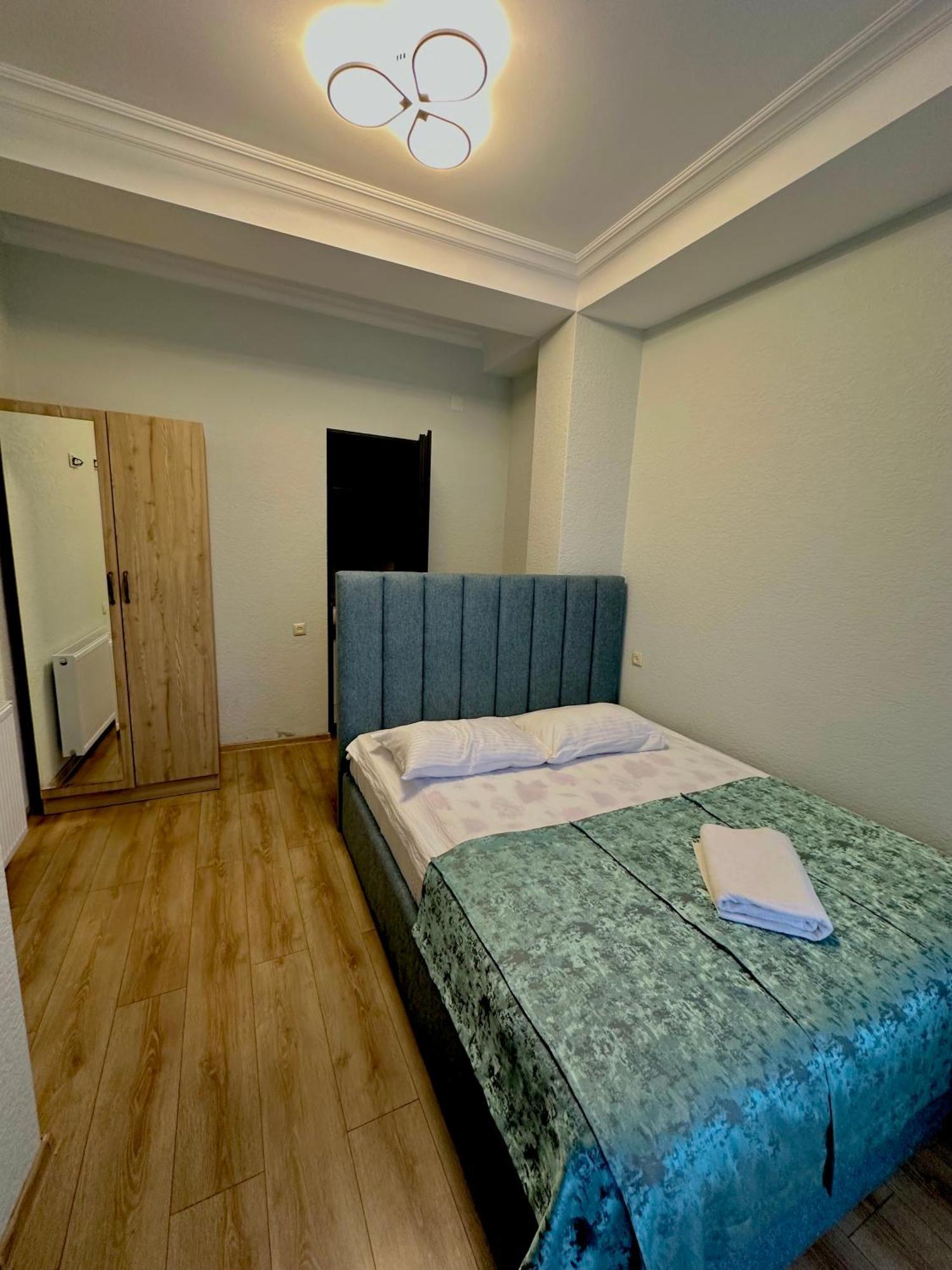 Hotel Balcony Kutaiszi Kültér fotó