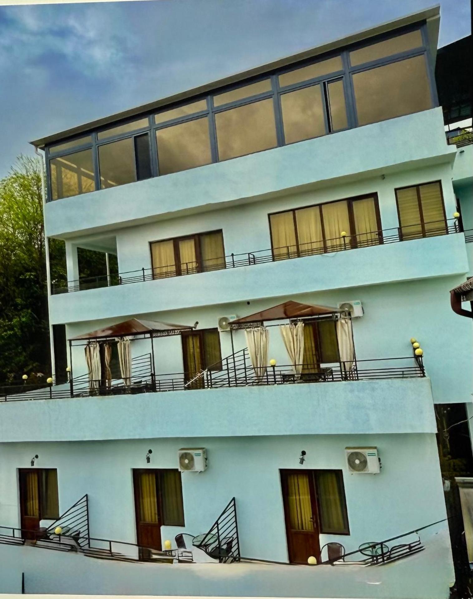 Hotel Balcony Kutaiszi Kültér fotó