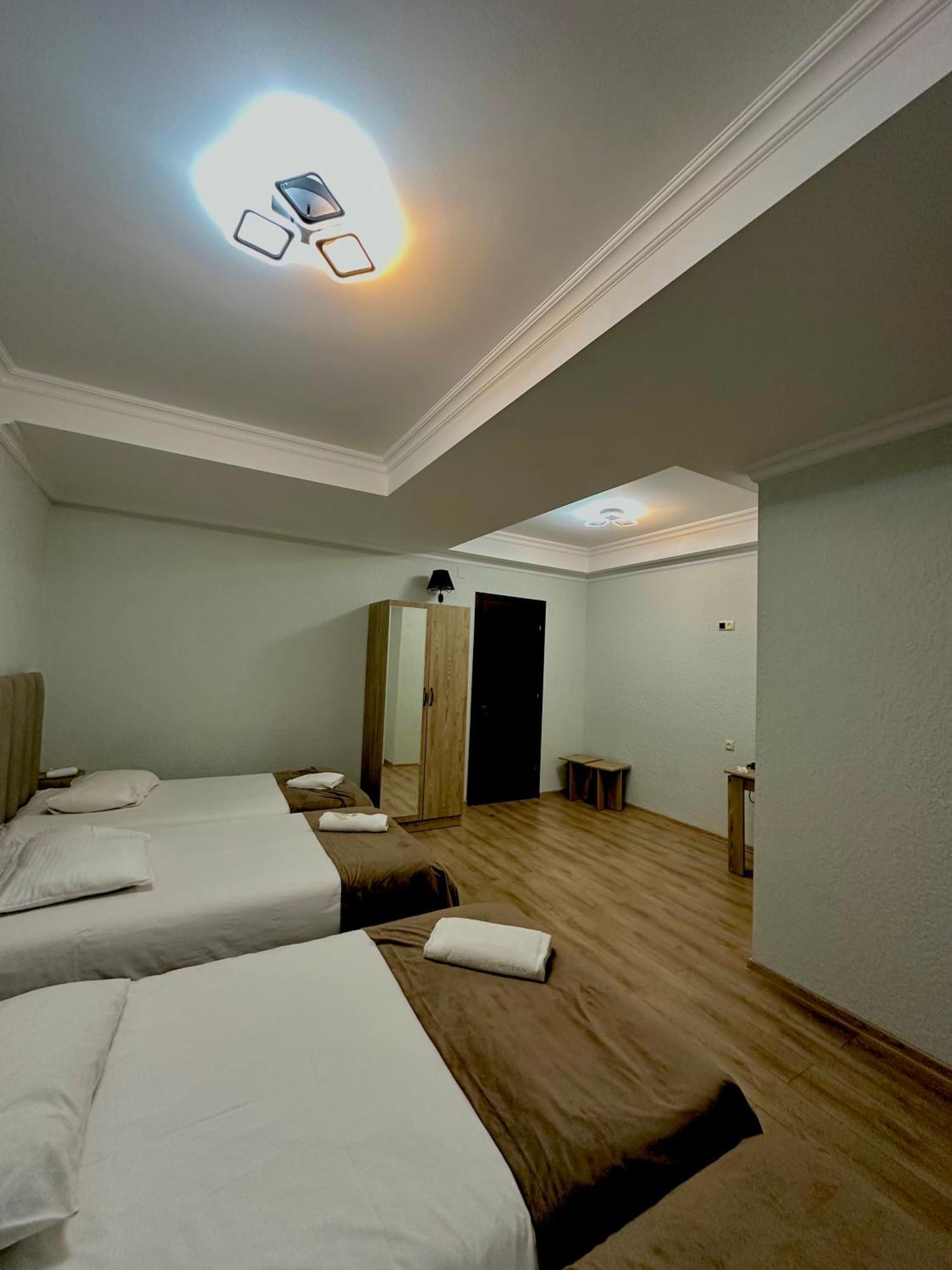 Hotel Balcony Kutaiszi Kültér fotó